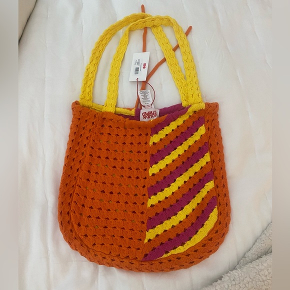 NWT SOLID & STRIPED The Slouchy Bag Knit Tote
Yellow, pink, and orange - Picture 6 of 6